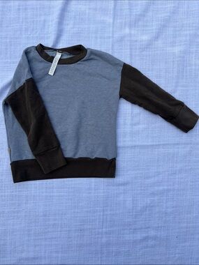 Childhoods Clothing Two-Tone Slate Blue & Olive Green Pullover Sweatshirt 2T